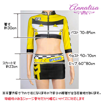 ミニマム丈がセクシーなレースクイーンコスプレ