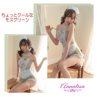 まるで何も身に着けていないような軽いメイド服