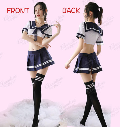 ふわふわネクタイがキュートでストレッチの効いたセーラーコスプレ衣装
